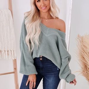 NWOT NANAMACS SWEATER